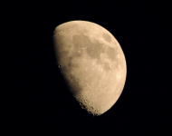 美しい石垣島の月